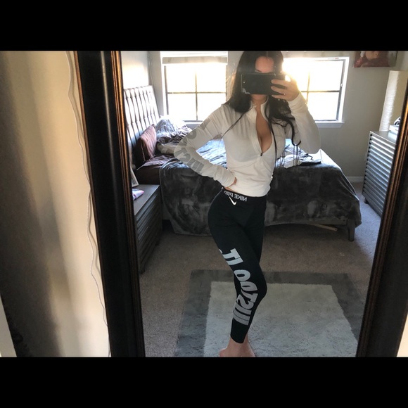 Nike Pants - Nike pro dri fit yoga pants